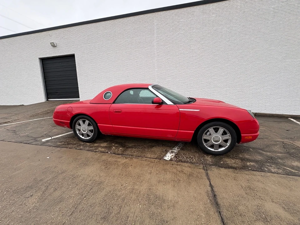 2005 Ford Thunderbird 11th Gen - Image 3 of 13