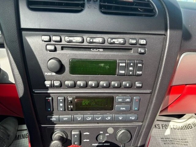 2005 Ford Thunderbird 11th Gen - Image 13 of 29