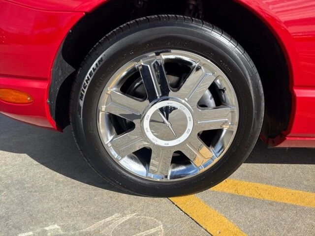 2005 Ford Thunderbird 11th Gen - Image 27 of 29