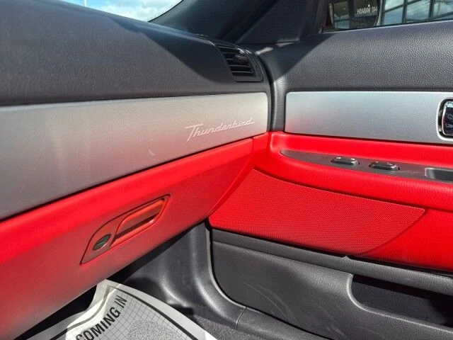 2005 Ford Thunderbird 11th Gen - Image 15 of 29