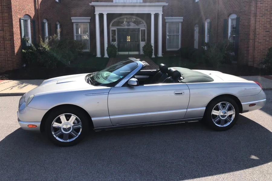 2005 Ford Thunderbird 11th Gen - Image 2 of 12