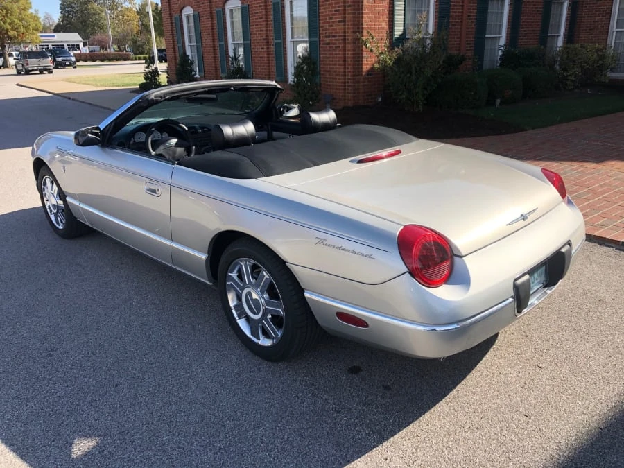 2005 Ford Thunderbird 11th Gen - Image 3 of 12