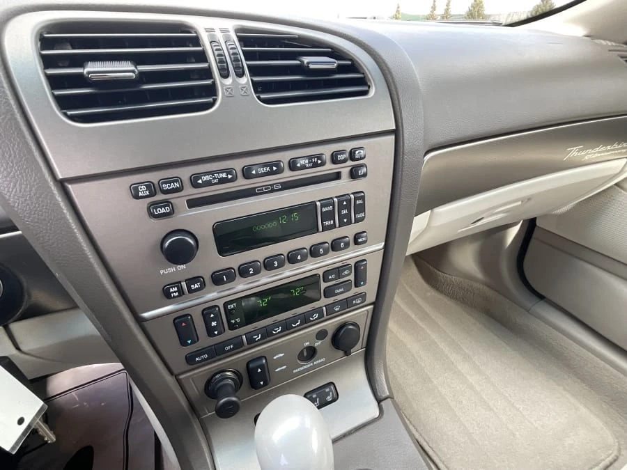 2005 Ford Thunderbird 11th Gen - Image 11 of 22