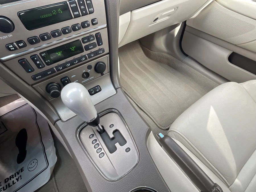 2005 Ford Thunderbird 11th Gen - Image 12 of 22