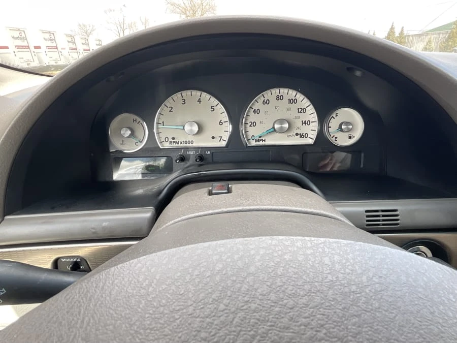 2005 Ford Thunderbird 11th Gen - Image 14 of 22