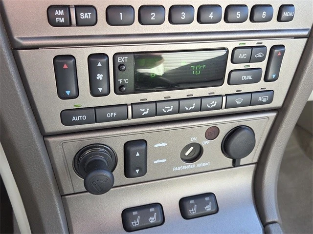 2005 Ford Thunderbird 11th Gen - Image 21 of 21