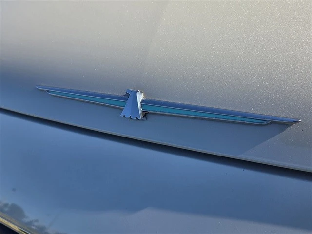2005 Ford Thunderbird 11th Gen - Image 16 of 21