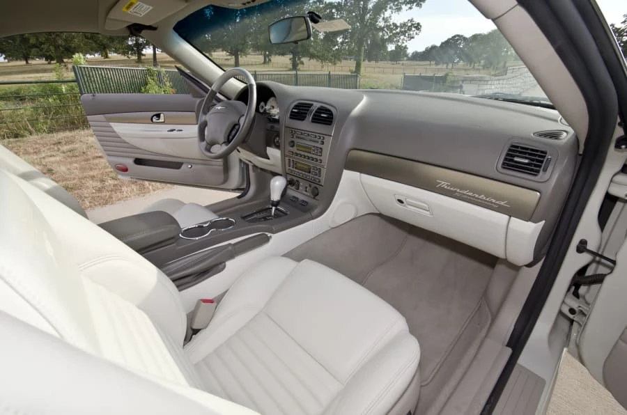 2005 Ford Thunderbird 11th Gen - Image 5 of 11