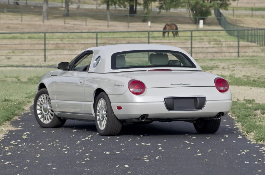 2005 Ford Thunderbird 11th Gen - Image 9 of 11