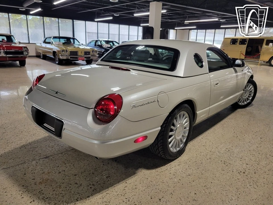2005 Ford Thunderbird 11th Gen - Image 20 of 21