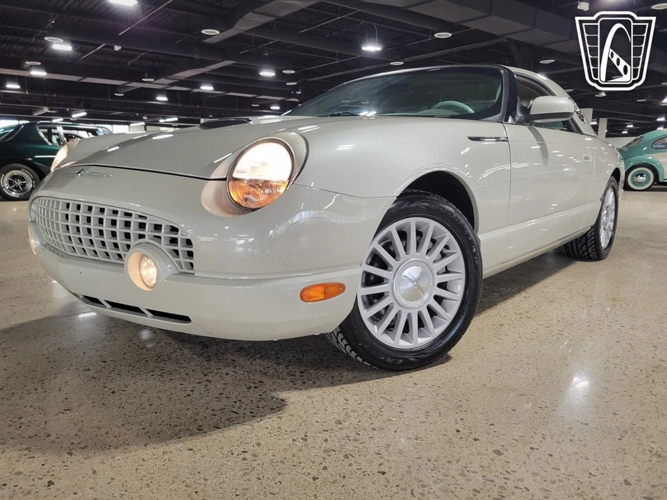 2005 Ford Thunderbird 11th Gen - Image 3 of 21