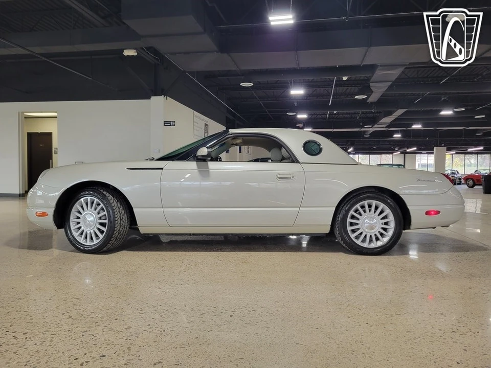 2005 Ford Thunderbird 11th Gen - Image 7 of 21