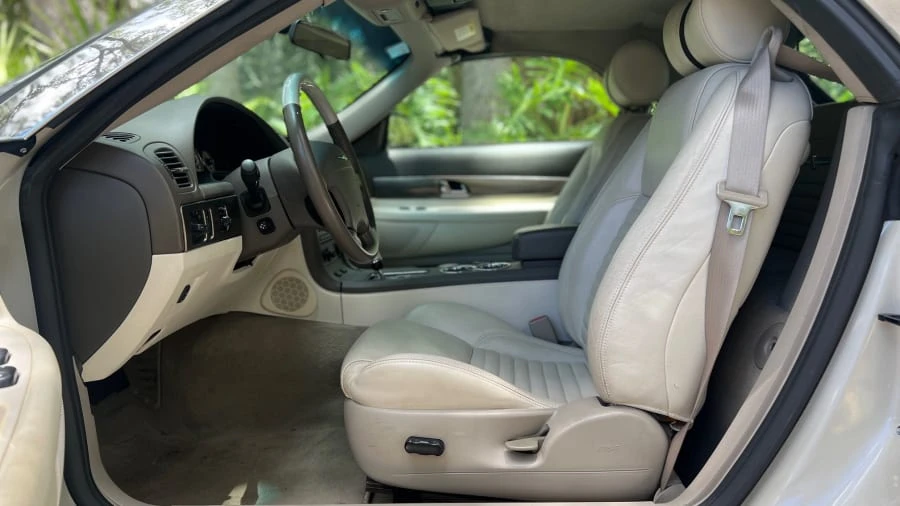 2005 Ford Thunderbird 11th Gen - Image 2 of 12