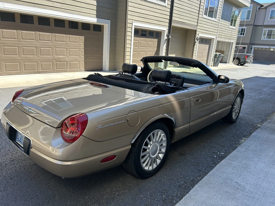 2005 Ford Thunderbird 11th Gen - Image 3 of 20