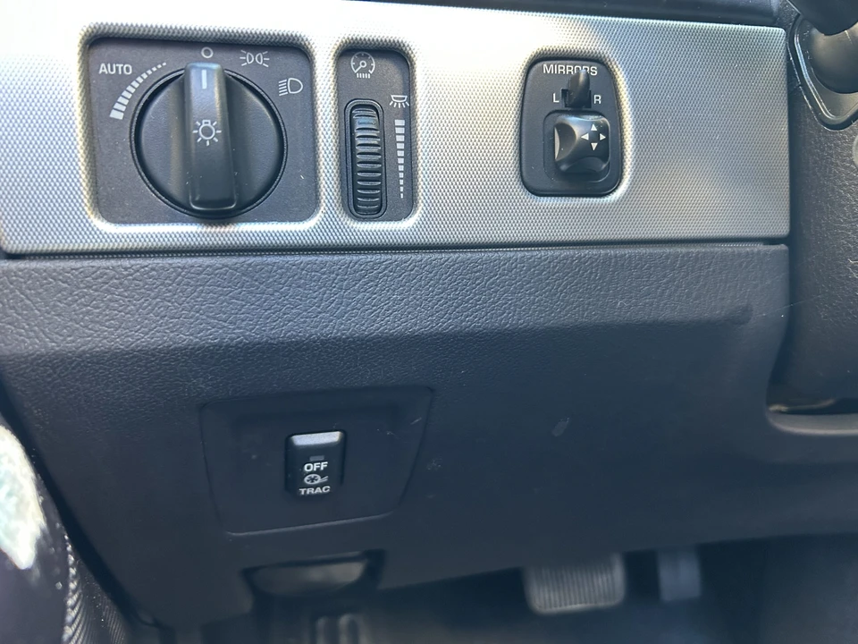 2005 Ford Thunderbird 11th Gen - Image 12 of 20