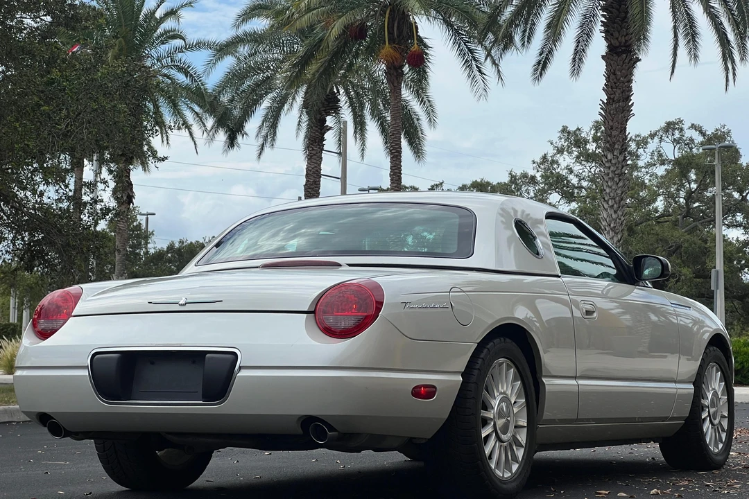 2005 Ford Thunderbird 11th Gen - Image 4 of 31