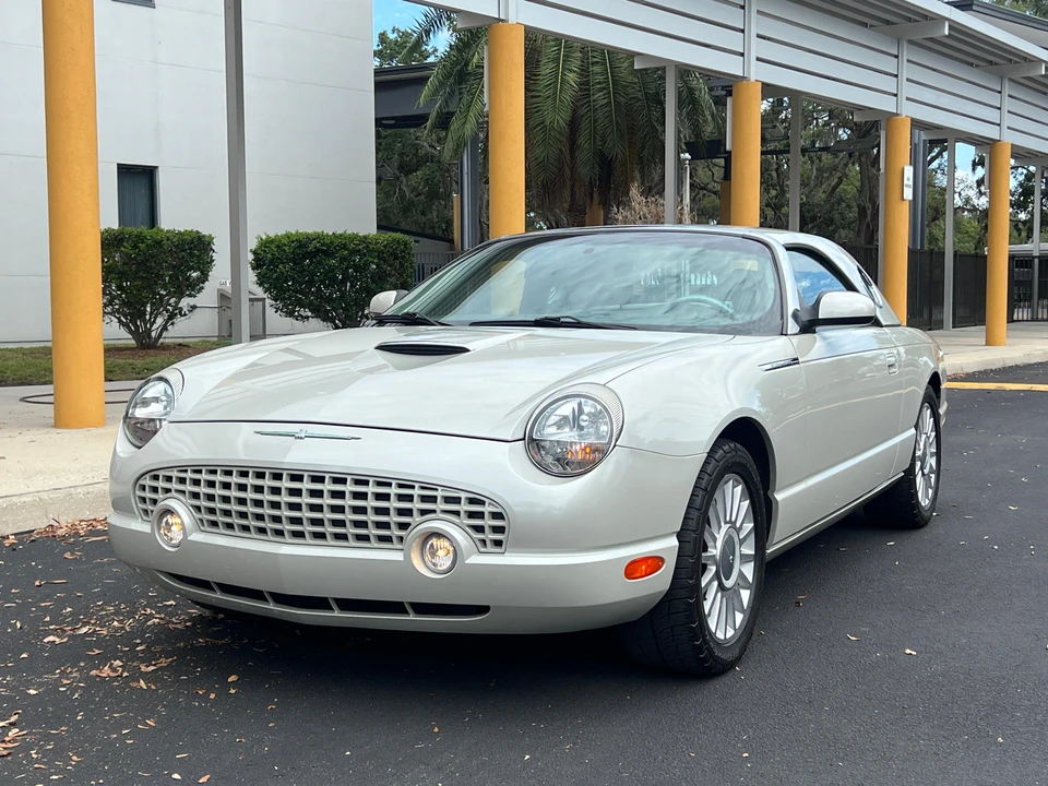 2005 Ford Thunderbird 11th Gen - Image 9 of 31