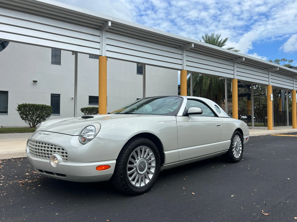 2005 Ford Thunderbird 11th Gen - Image 10 of 31