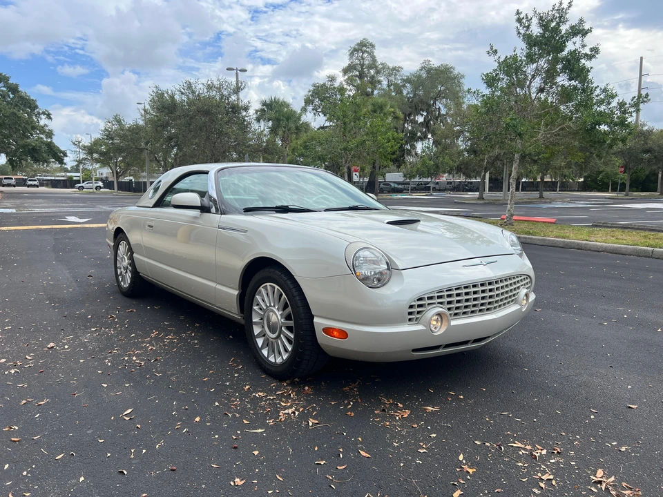 2005 Ford Thunderbird 11th Gen - Image 23 of 31