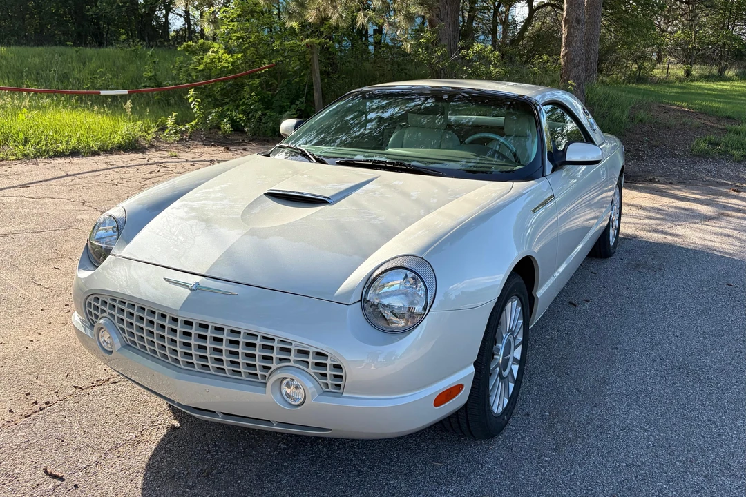 2005 Ford Thunderbird 11th Gen - Image 9 of 31
