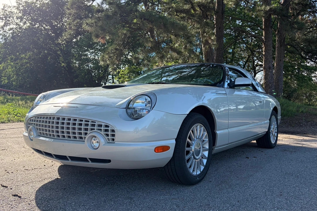 2005 Ford Thunderbird 11th Gen - Image 8 of 31