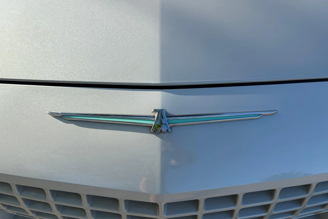 2005 Ford Thunderbird 11th Gen - Image 17 of 31