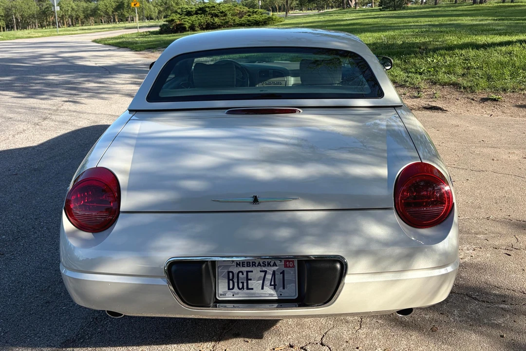 2005 Ford Thunderbird 11th Gen - Image 5 of 31
