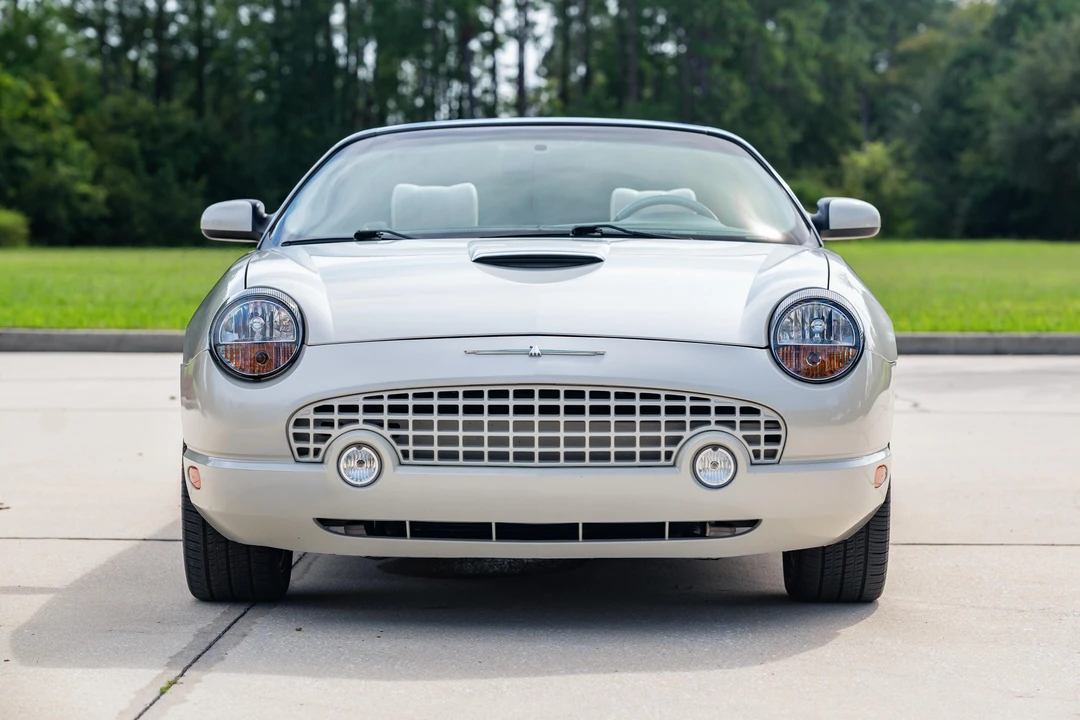 2005 Ford Thunderbird 11th Gen - Image 2 of 31