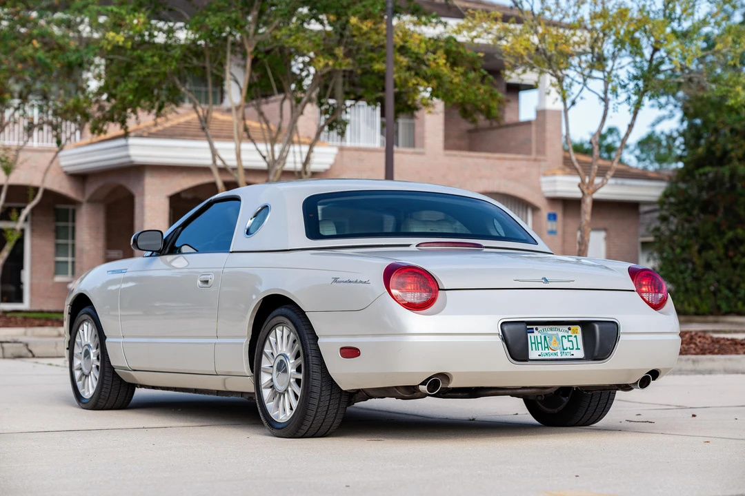 2005 Ford Thunderbird 11th Gen - Image 4 of 31