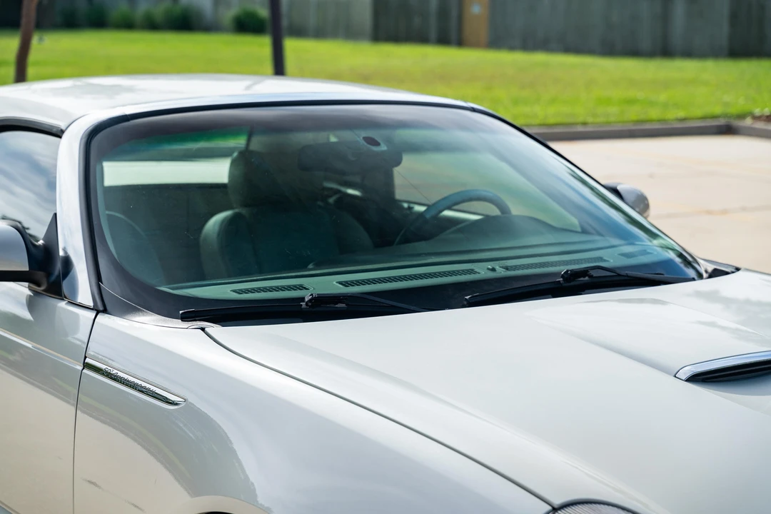 2005 Ford Thunderbird 11th Gen - Image 26 of 31