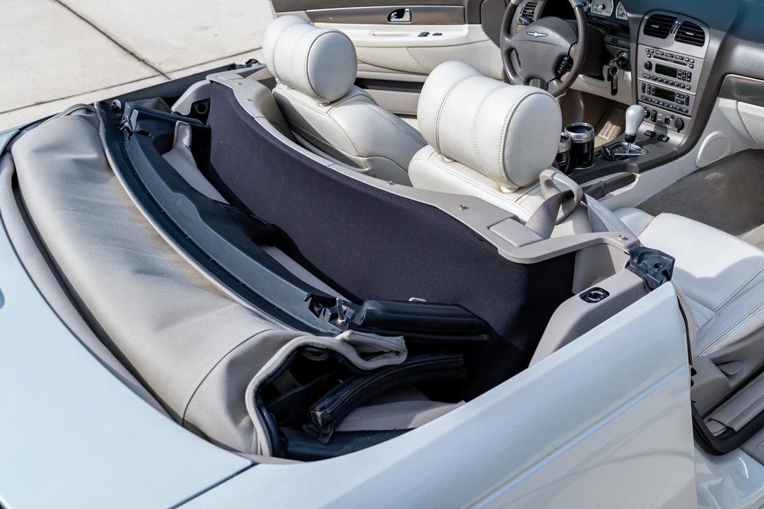 2005 Ford Thunderbird 11th Gen - Image 25 of 31