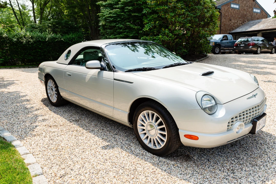 2005 Ford Thunderbird 11th Gen - Image 11 of 31