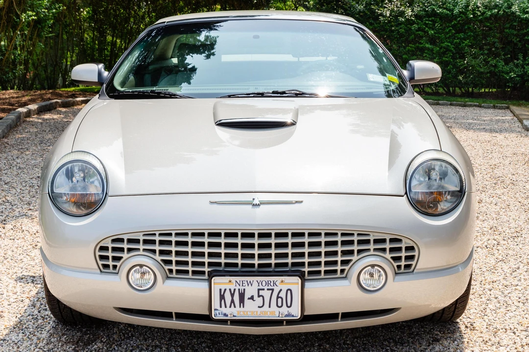 2005 Ford Thunderbird 11th Gen - Image 2 of 31