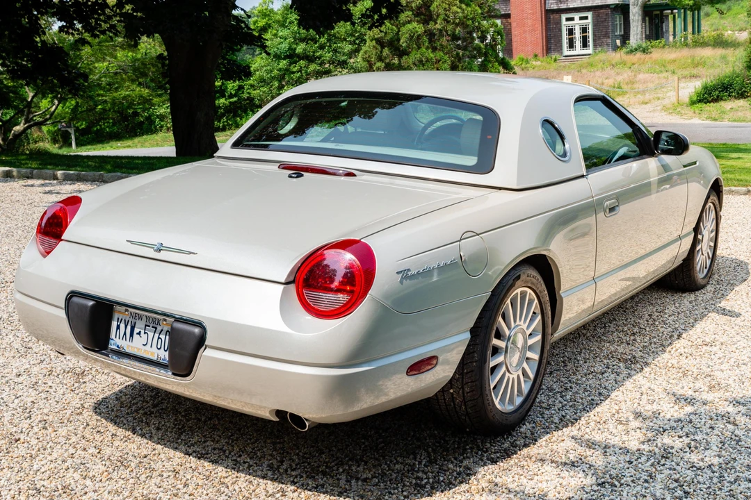 2005 Ford Thunderbird 11th Gen - Image 4 of 31