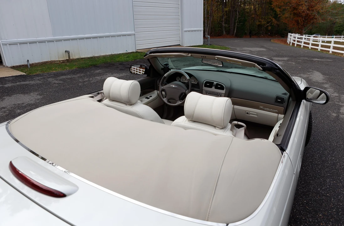 2005 Ford Thunderbird 11th Gen - Image 30 of 31