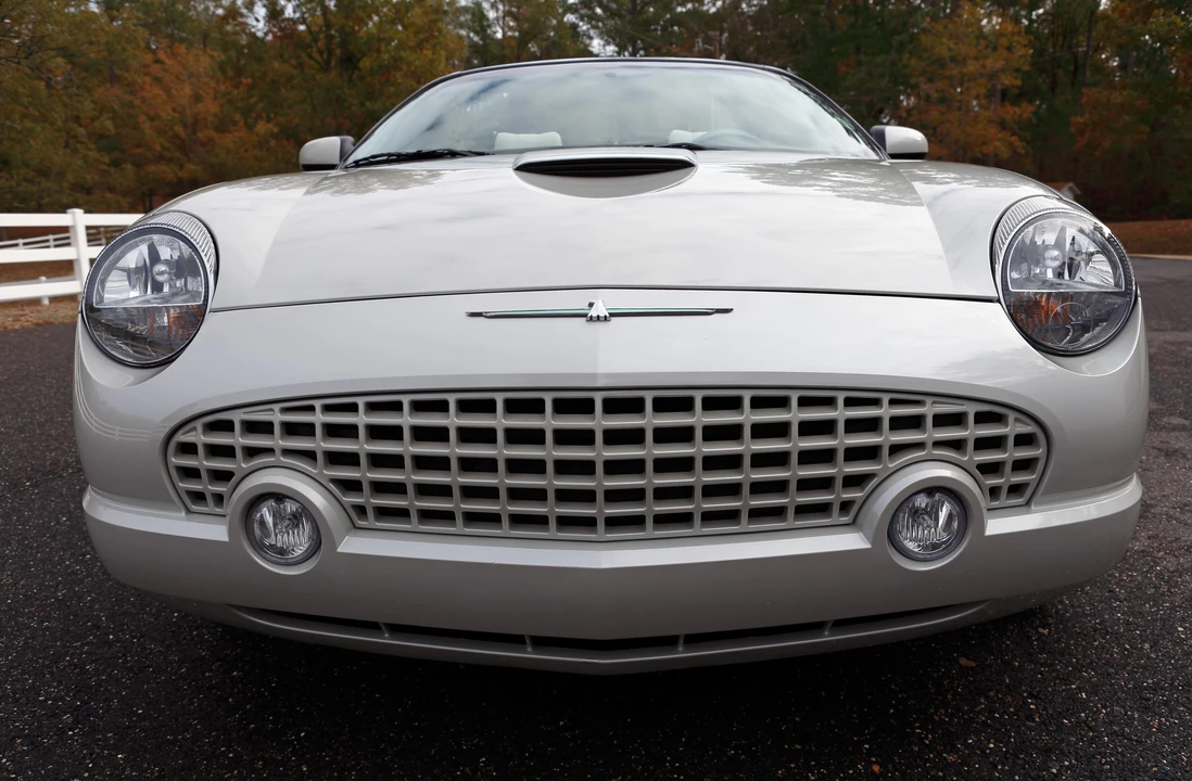2005 Ford Thunderbird 11th Gen - Image 7 of 31