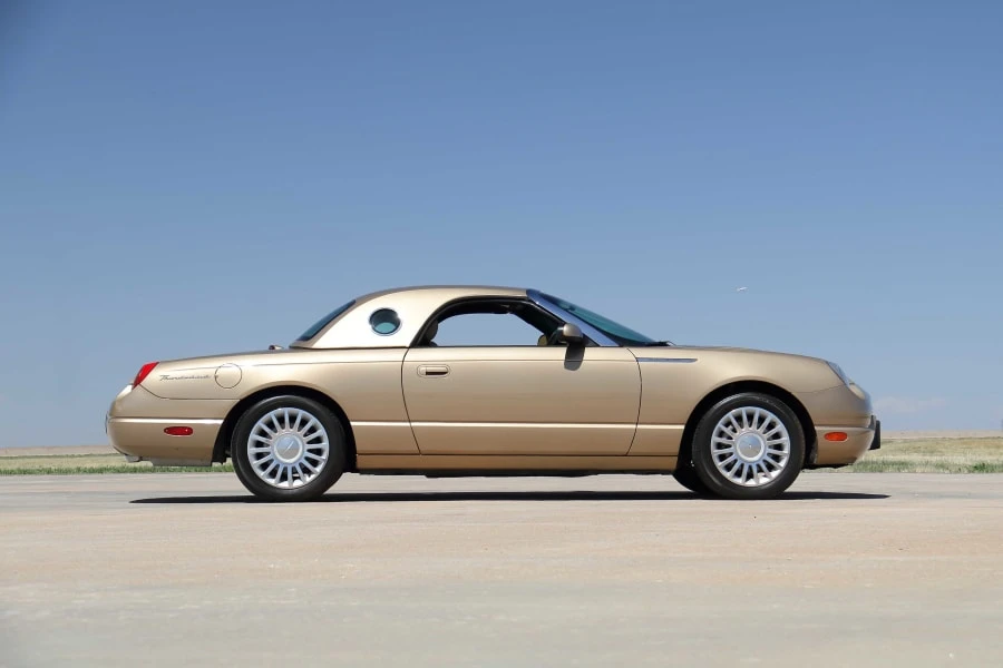 2005 Ford Thunderbird 11th Gen - Image 2 of 31