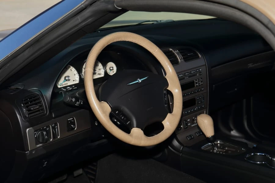 2005 Ford Thunderbird 11th Gen - Image 25 of 31