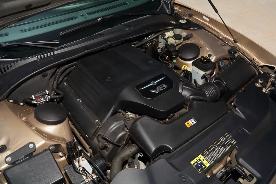 2005 Ford Thunderbird 11th Gen - Image 28 of 31