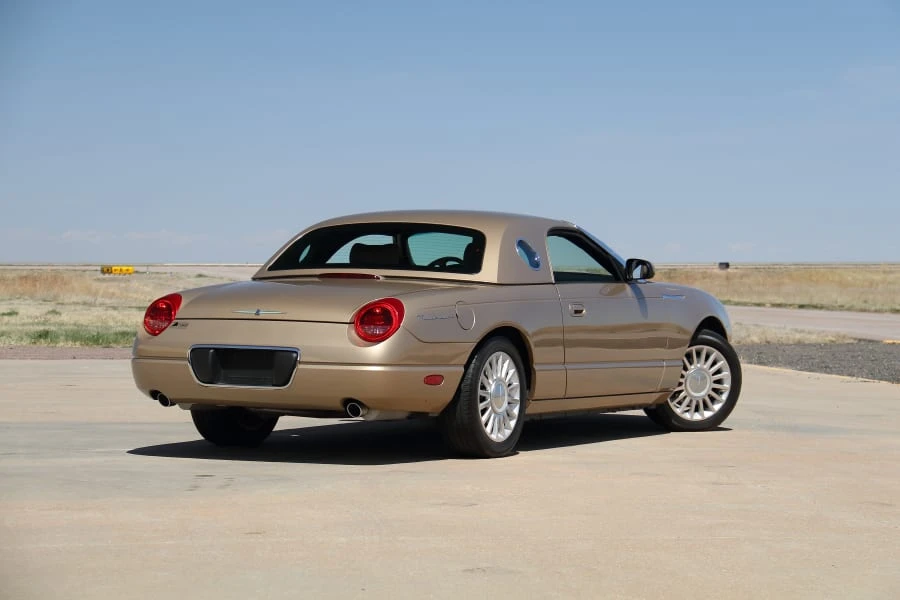 2005 Ford Thunderbird 11th Gen - Image 13 of 31
