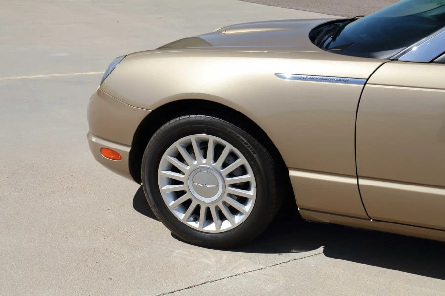 2005 Ford Thunderbird 11th Gen - Image 7 of 31
