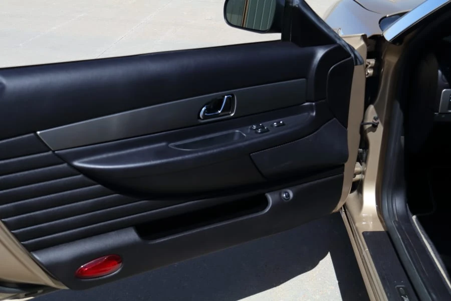 2005 Ford Thunderbird 11th Gen - Image 23 of 31