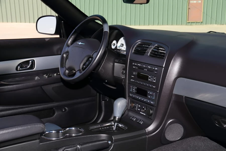 2005 Ford Thunderbird 11th Gen - Image 24 of 31