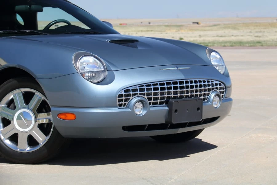 2005 Ford Thunderbird 11th Gen - Image 18 of 31