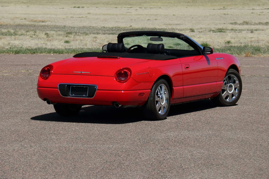 2005 Ford Thunderbird 11th Gen - Image 20 of 31