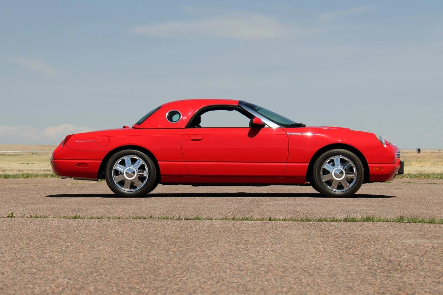 2005 Ford Thunderbird 11th Gen - Image 2 of 31