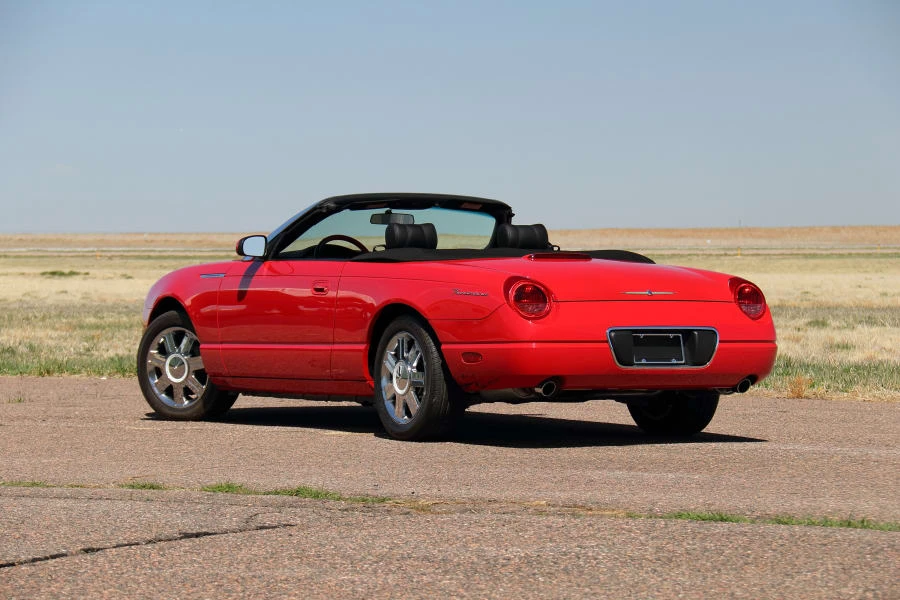 2005 Ford Thunderbird 11th Gen - Image 13 of 31