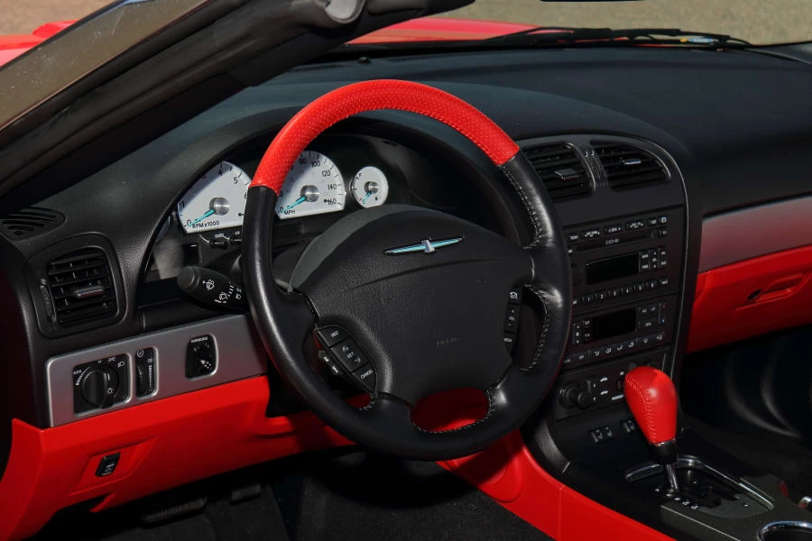 2005 Ford Thunderbird 11th Gen - Image 30 of 31