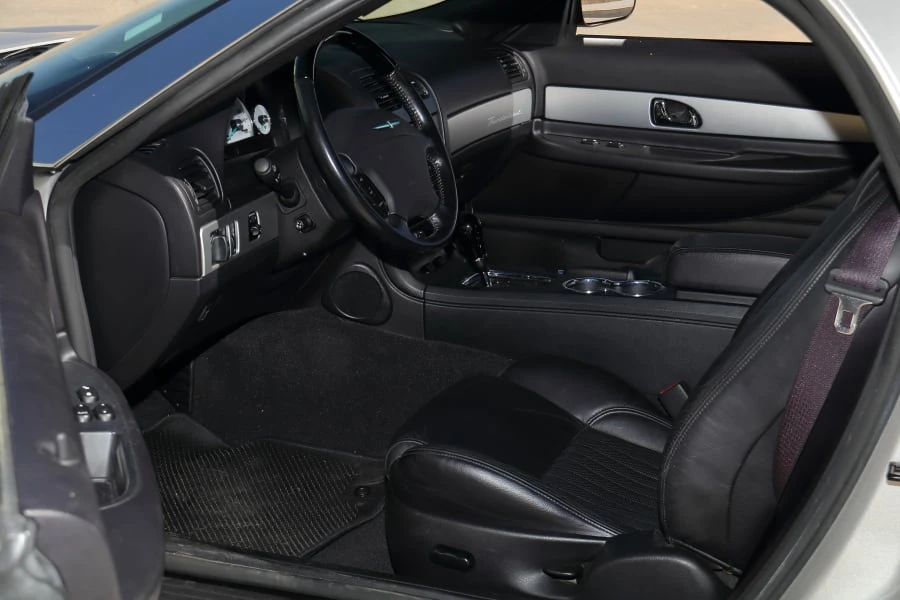 2005 Ford Thunderbird 11th Gen - Image 26 of 31