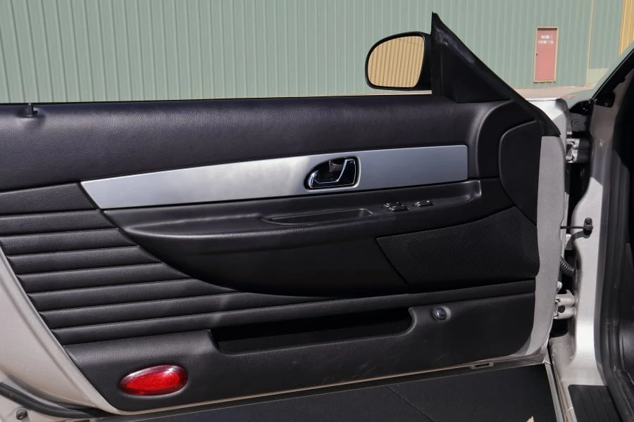 2005 Ford Thunderbird 11th Gen - Image 25 of 31
